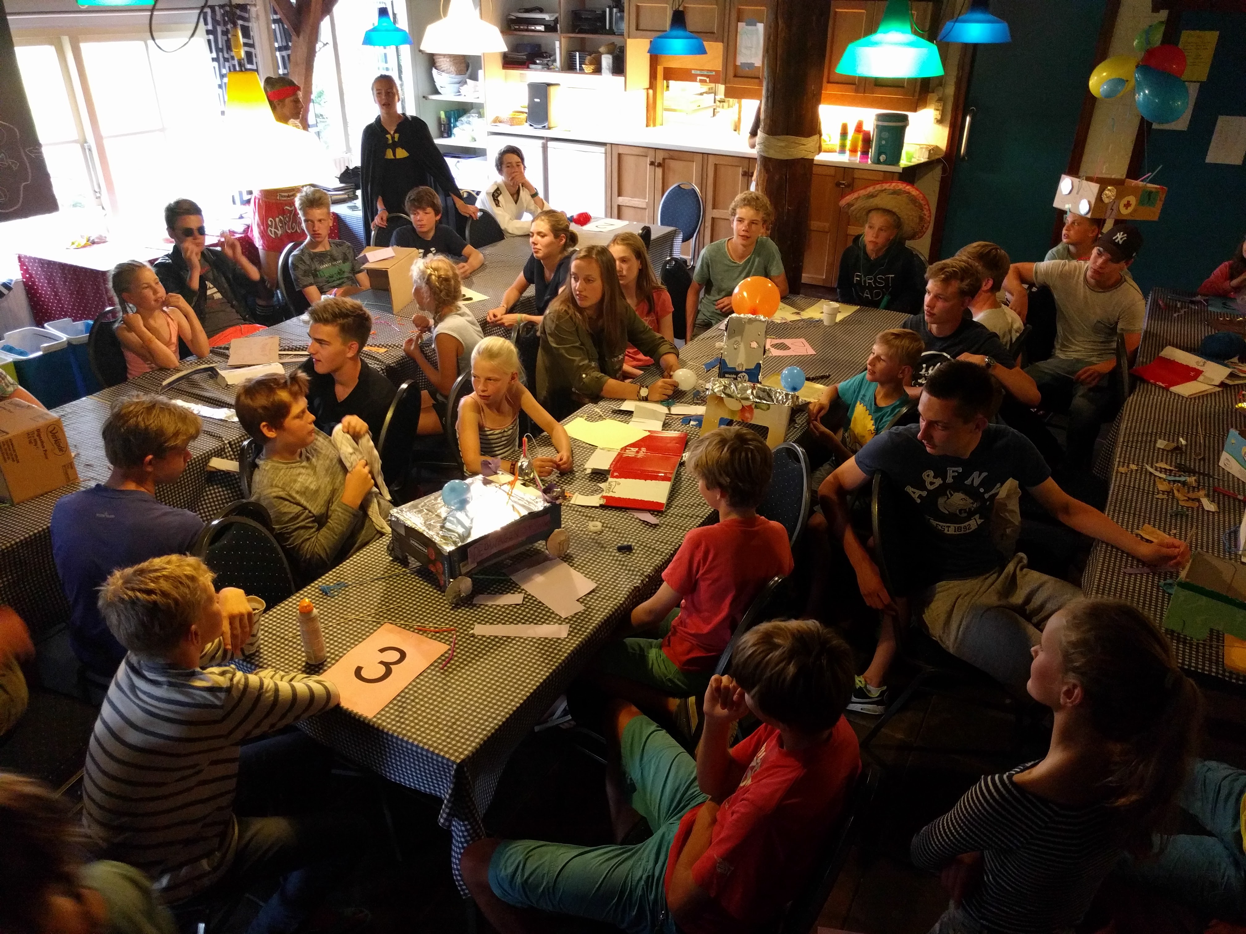 spel in eetzaal